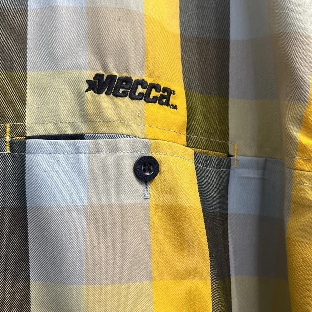 Men’s Mecca Polyester & Rayon Plaid Button Down Utility Shirt Size XL
